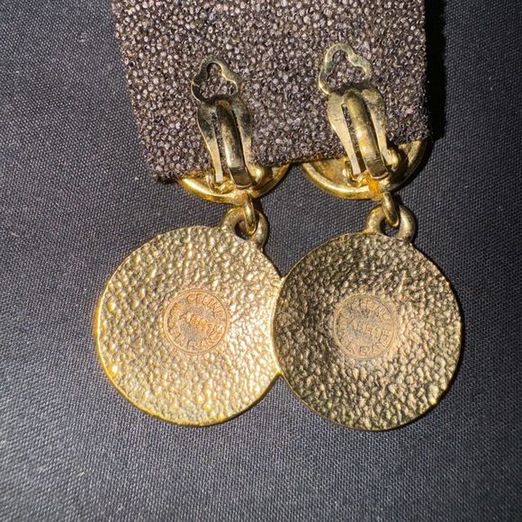 🔥🌟CELINE VINTAGE GOLD 🥇TONE CLIP ON EARRINGS SERIAL # AB1 - Picture 6 of 17